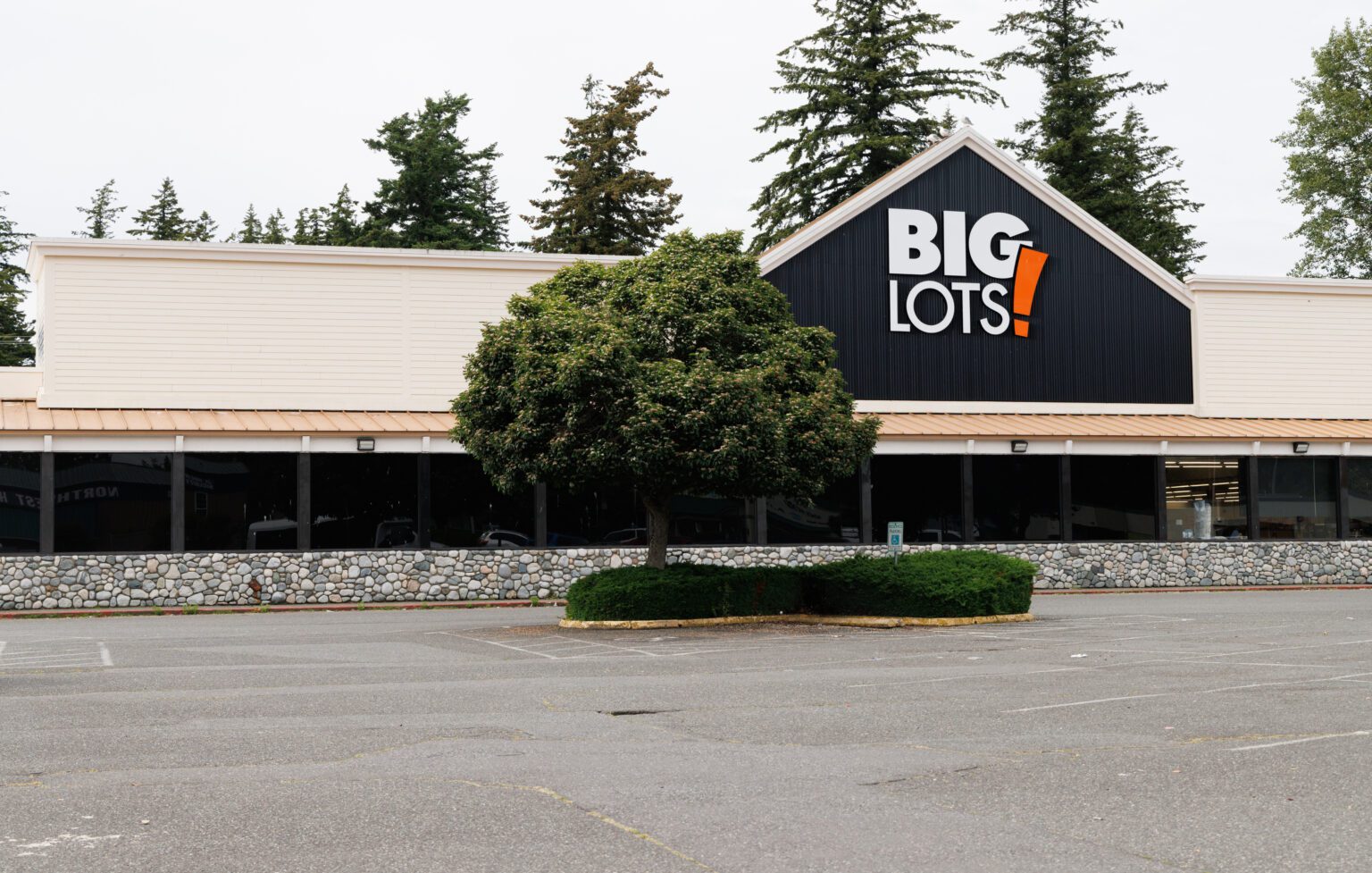 A Big Lots store moved into the former Albertsons location in Birchwood in 2019. Despite legal obstacles