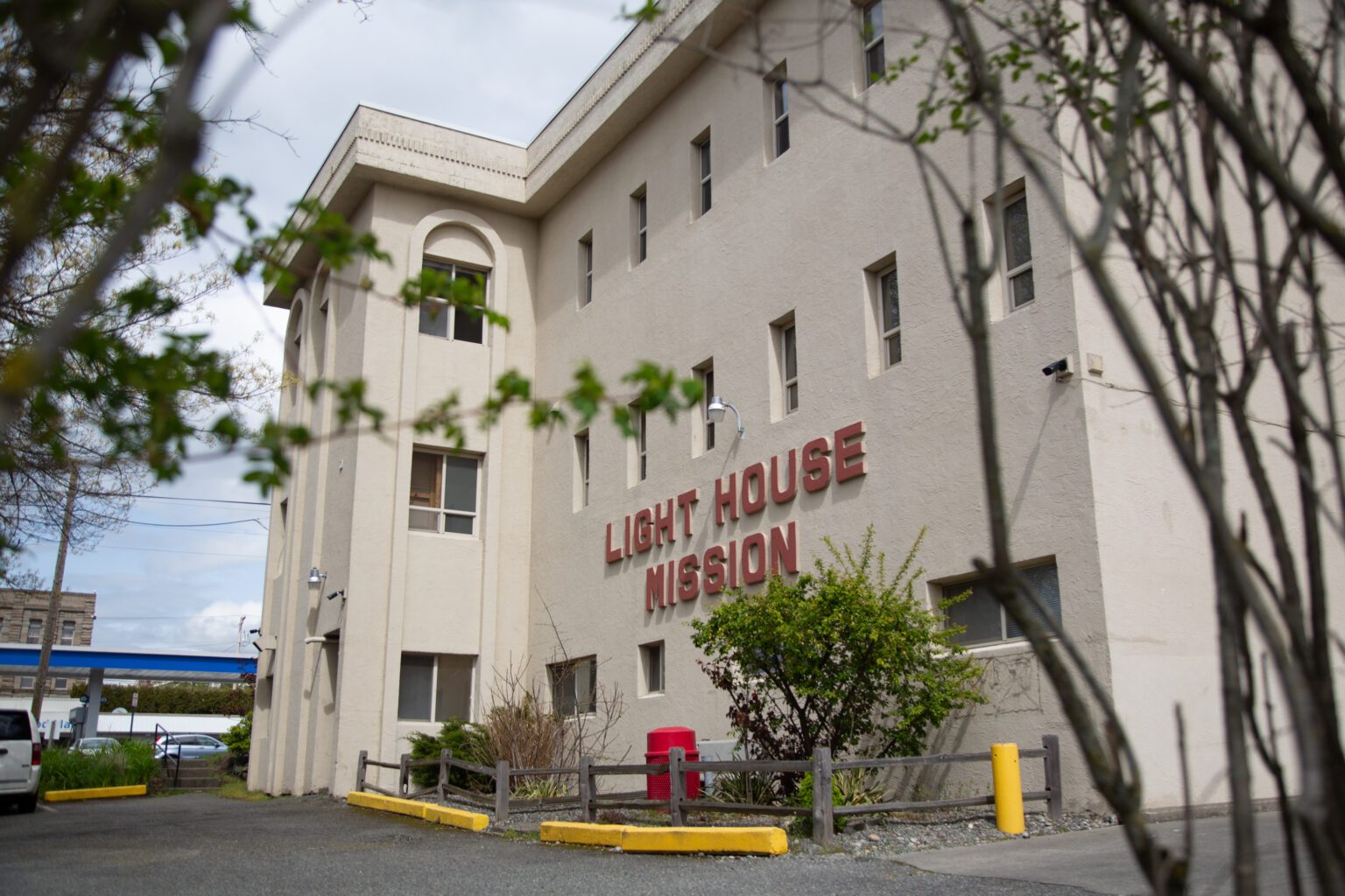 The Lighthouse Mission center at 910 W. Holly St. would be torn down to make room for a new 300-bed homeless shelter. First