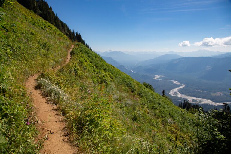 The trail to the peak of Sauk Mountain begins with expansive views of the Skagit and Sauk rivers and the North Cascades