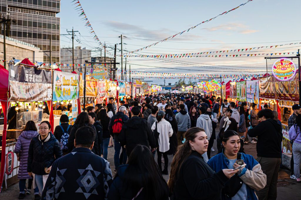 The market floods with visitors as dusk begins to fall. Diners can sample 600 different food options, according to the Night Market website.