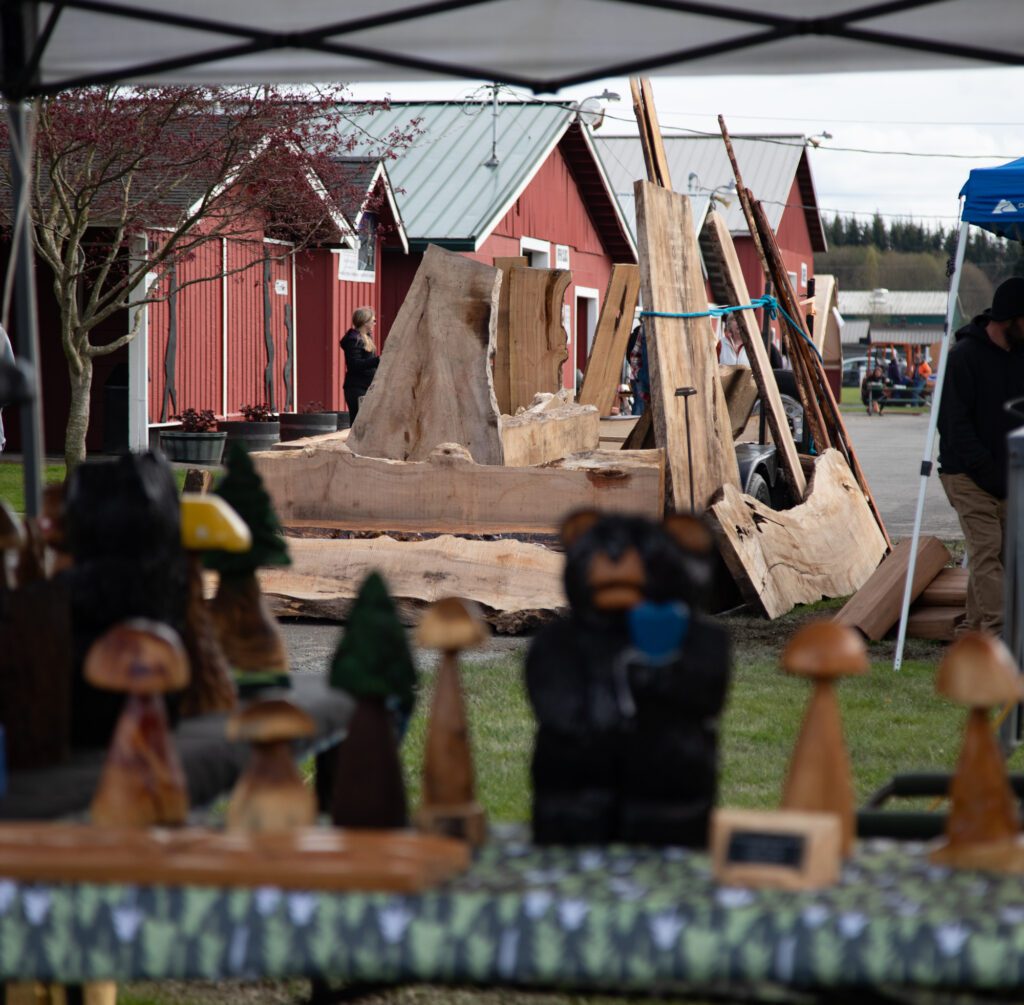 The expo offered a wide range of art and wooden slabs for sale.