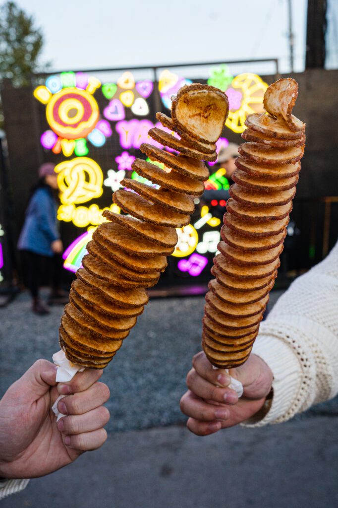 Another popular (and Instagrammable) night market food is the Rotato, a South Korean street snack consisting of deep-fried spiralized potato.